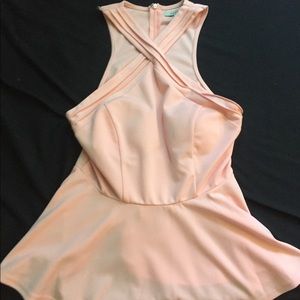 Medium, Never worn. In good condition